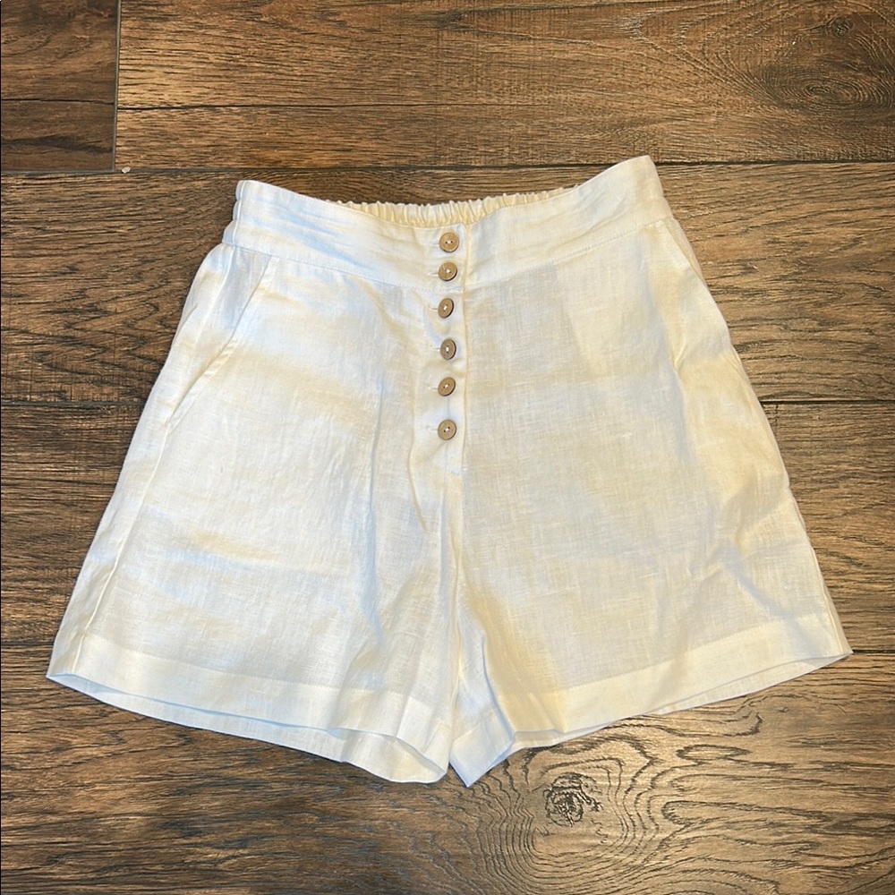 Magic Linen White Button Shorts with Pockets XS